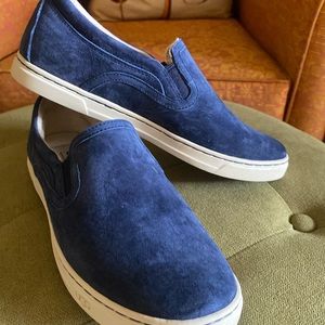 Ugg Slip on Sneakers